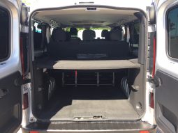 Opel Vivaro 9 Plazas lleno
