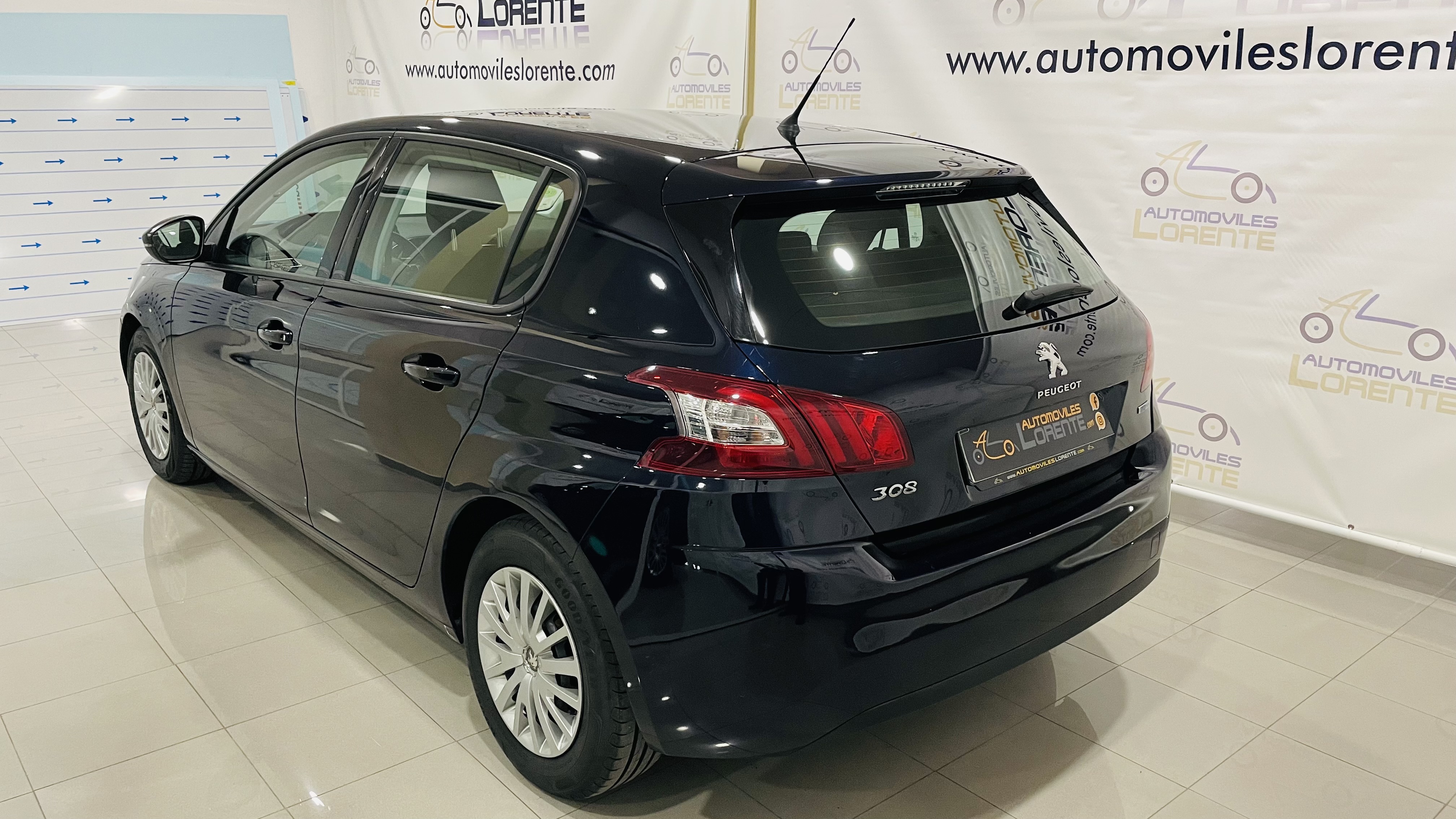 Peugeot 308 Business — foto 5 de 8